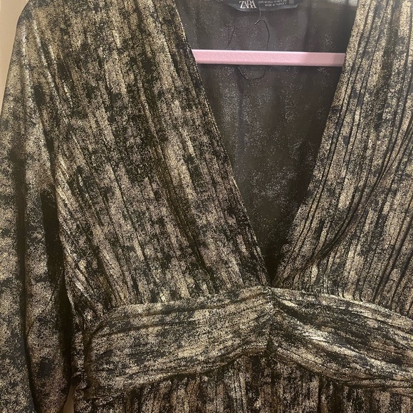 BRAND NEW ZARA RUFFLE DRESS - Picture 3 of 4